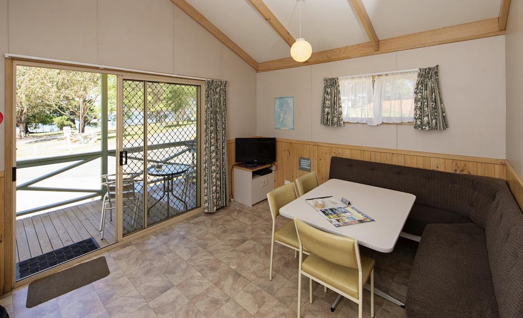 Rainbow Pines Tourist Caravan Park Adaminaby Exterior photo
