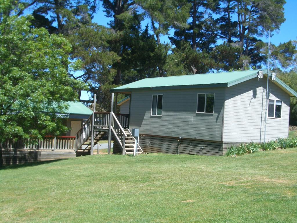 Rainbow Pines Tourist Caravan Park Adaminaby Exterior photo